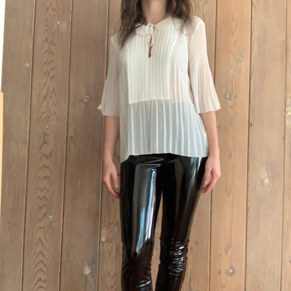 Aritzia Wilfred Feminine Blouse